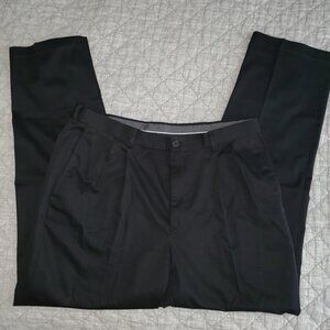 Haggar Mens 38x34 Classic Fit Premium No Iron Pleated Front Khaki Black-Like New